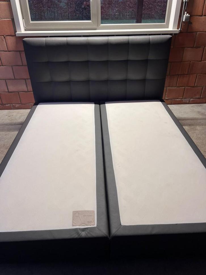Boxpring Merk Beka, Huis en Inrichting, Slaapkamer | Boxsprings, Zo goed als nieuw, Ophalen