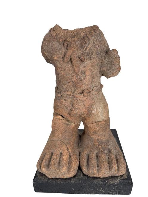 Sculpture en Terre Cuite Africaine Gros Pied Komaland Ghana, Antiquités & Art, Antiquités | Céramique & Poterie, Enlèvement ou Envoi