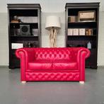 Brighton 2-Zits Classic Chesterfield Bank – Rood, Leer, Antiek en Kunst, Ophalen of Verzenden