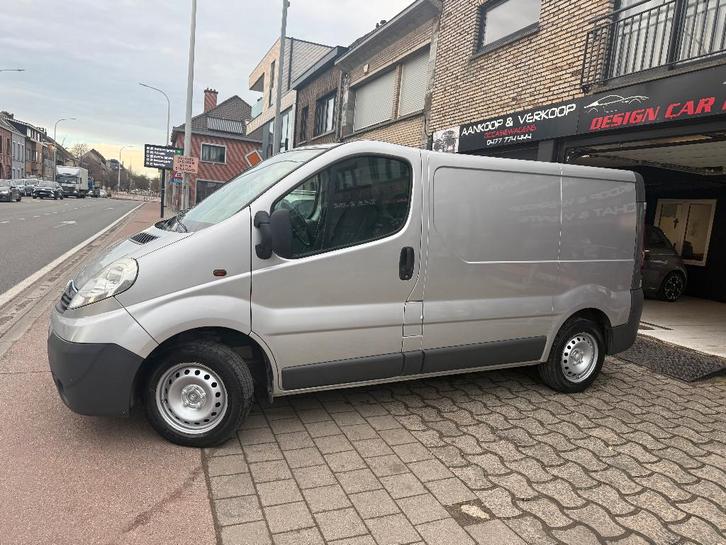 Opel Vivaro 2.0CDTI 96000km Autopas Airco, Auto's, Bestelwagens en Lichte vracht, Bedrijf, Te koop, ABS, Airbags, Airconditioning