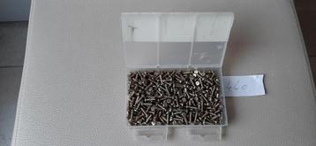 schroeven vijzen carrosserievijzen parkervijzen zelftapvijs beschikbaar voor biedingen