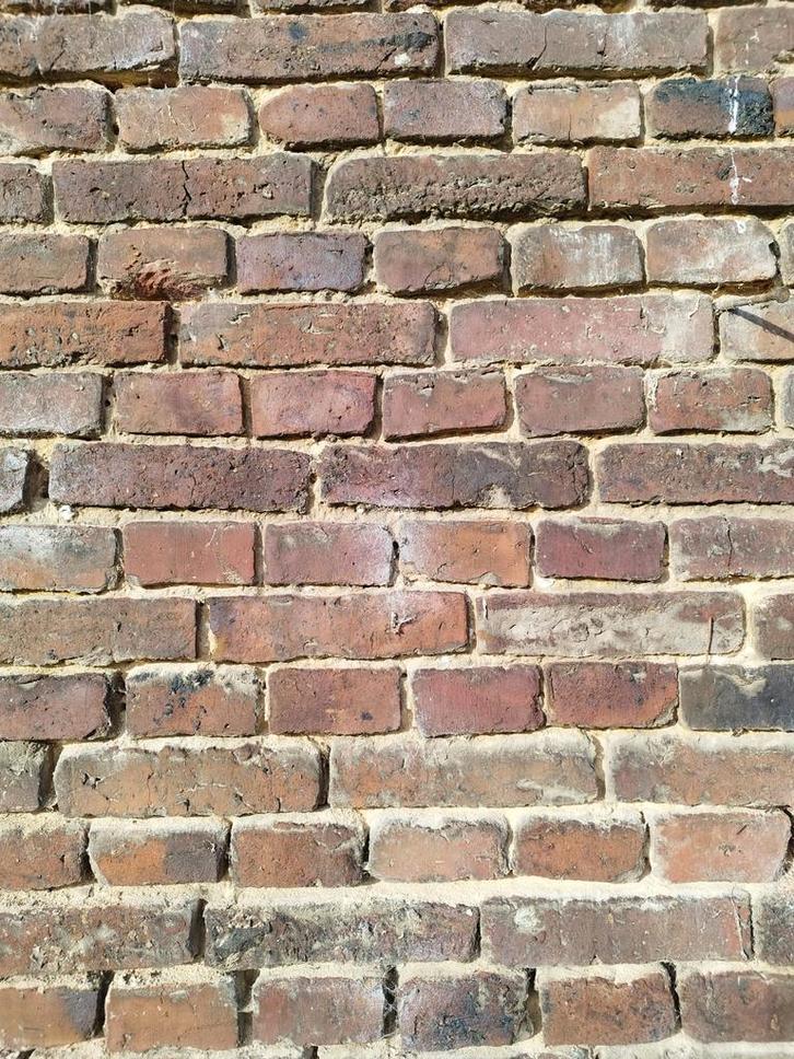 Oude veldbrandstenen +-1500m2, Doe-het-zelf en Bouw, Metselstenen, Zo goed als nieuw, Ophalen