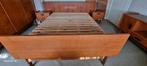 Vintage bed, nachtkastje en commode, Ophalen
