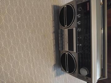Radio cassette merk realistic  beschikbaar voor biedingen