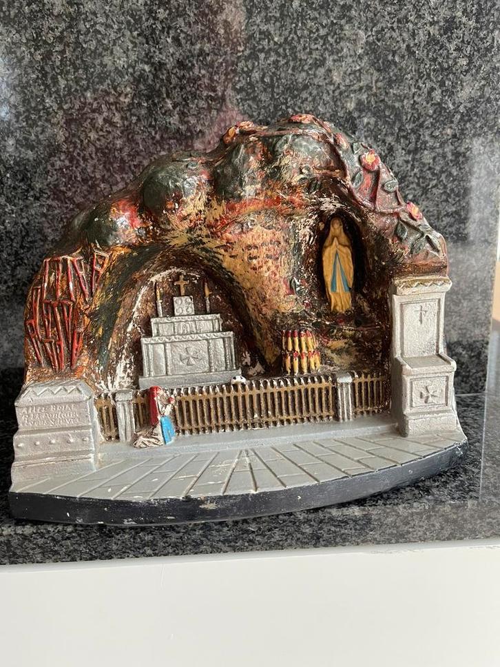 Beeld heilige Maria en Bernadette te Lourdes, Verzamelen, Religie, Gebruikt, Christendom | Katholiek, Beeld(je), Ophalen of Verzenden