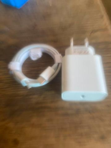 Snellader 20w + snellader can usb c naar usb c beschikbaar voor biedingen
