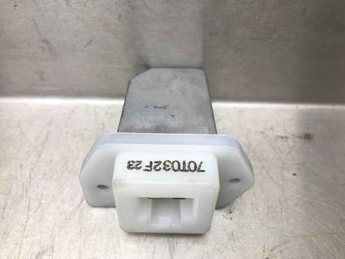 KACHELWEERSTAND Nissan Juke (F15) (70T032F23), Auto-onderdelen, Airco en Verwarming, Nissan, Gebruikt