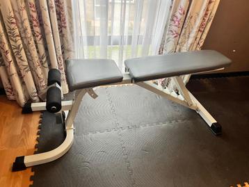 Fitness - Bank beschikbaar voor biedingen