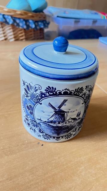 Delfts blauw voorraad pot beschikbaar voor biedingen