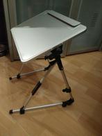 Petite table tablettes ou pc portable, Informatique & Logiciels, Tables d'ordinateur portable, Enlèvement ou Envoi