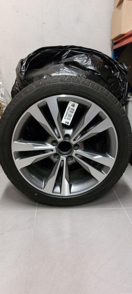 4 pneus d'hiver Michelin neufs & jantes d'origine Mercedes, Autos : Pièces & Accessoires, Pneus & Jantes, Pneus et Jantes, Pneus hiver