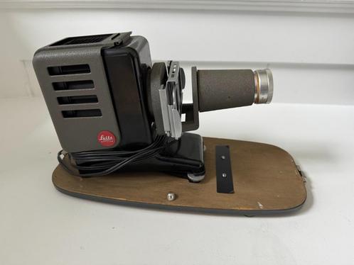 Leitz Prado 150 diaprojector, Audio, Tv en Foto, Diaprojectoren, Ophalen