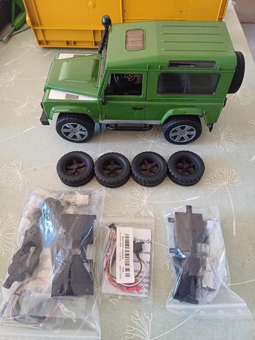 Ombouwset Land Rover Defender Bruder, Hobby & Loisirs créatifs, Modélisme | Radiocommandé & Téléguidé | Autre, Neuf, Enlèvement ou Envoi