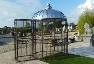 Volières d'oiseaux, serres et orangeries pour oiseaux d'orne