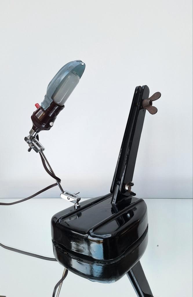 Oude japanse industriële naailamp 'Okusun' gelakt gietijzer, Antiek en Kunst, Antiek | Verlichting, Ophalen of Verzenden