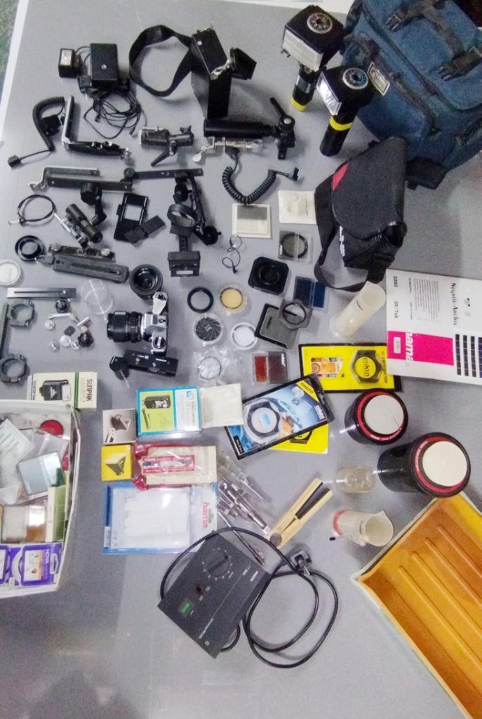 Lot accessoires photo, appareils, flash etc, Audio, Tv en Foto, Fotocamera's Analoog, Gebruikt, Nikon, Ophalen