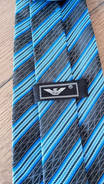 Stropdas Armani  beschikbaar voor biedingen