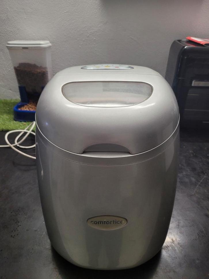 TREBS COMFORTICE 21106, Elektronische apparatuur, IJsmachines, Gebruikt, Zelfvriezend, Ophalen