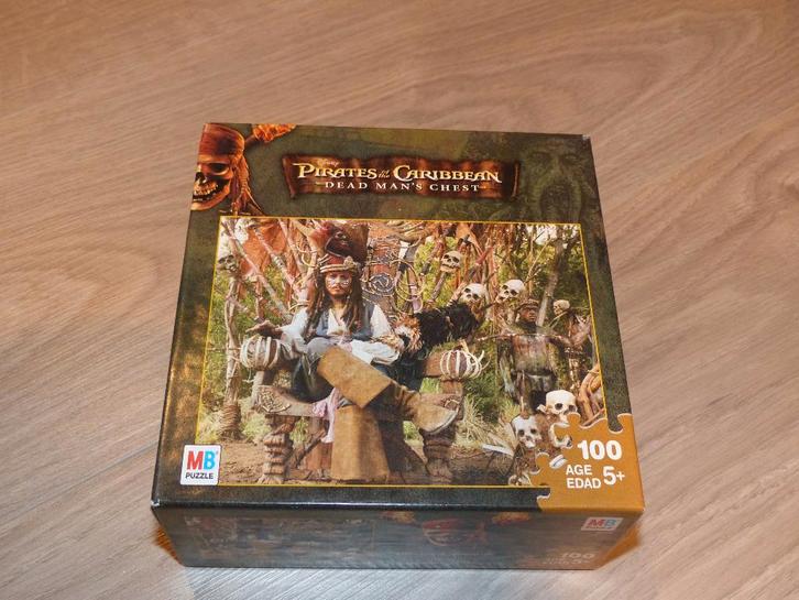 MB Puzzel Pirates of Carribean 100 stuks, Hobby en Vrije tijd, Denksport en Puzzels, Zo goed als nieuw, Legpuzzel, Minder dan 500 stukjes