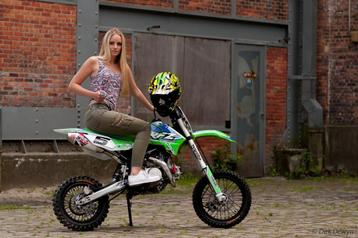 Apollo Thunder Pitbike | 250 cc | Beste Prijs beschikbaar voor biedingen