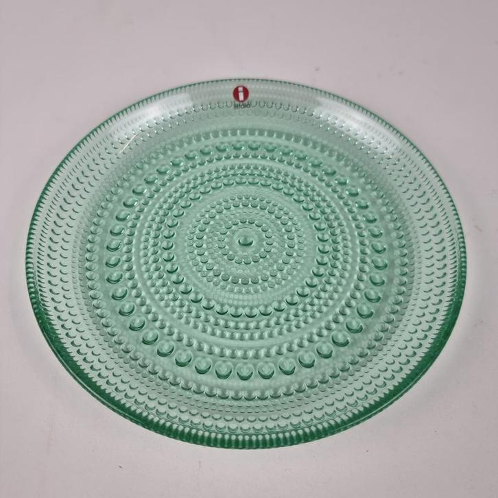 Iittala Kastehelmi light green bord 17cm, Huis en Inrichting, Keuken | Servies, Nieuw, Bord(en), Overige stijlen, Glas, Ophalen