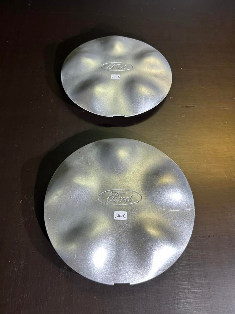 2 enjoliveurs d’origine Ford transit, Autos : Divers, Enjoliveurs, Utilisé, Enlèvement ou Envoi