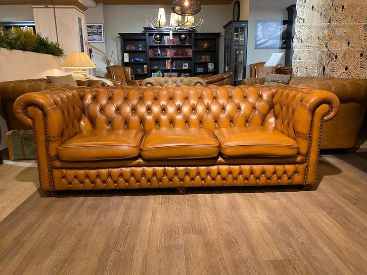 Engelse Springvale chesterfield 3,5 zits zetel tabacco bruin, Antiek en Kunst, Antiek | Meubels | Stoelen en Sofa's, Ophalen of Verzenden