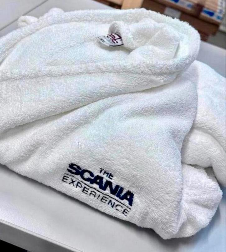 The SCANIA experience Official Merchandise Badjas XL XXL new, Kleding | Heren, Ondergoed, Badjas, Wit, Ophalen of Verzenden