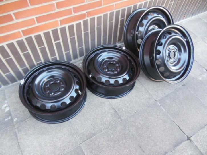 Jantes toutes neuves, Autos : Pièces & Accessoires, Pneus & Jantes, Jante(s), Pneus hiver, 15 pouces, Autre, Autre, Véhicule de tourisme