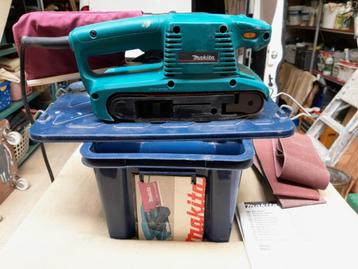 bandschuurmachine Makita 9911 beschikbaar voor biedingen