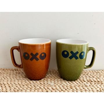 2 Vintage OXO tassen beschikbaar voor biedingen