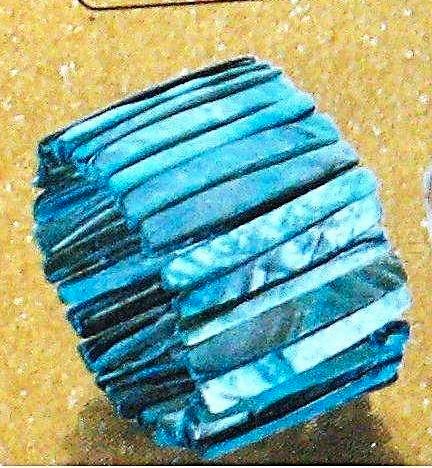 Avon: prachtige armband... echte schelp, Handtassen en Accessoires, Armbanden, Nieuw, Elastiek, Blauw, Ophalen of Verzenden