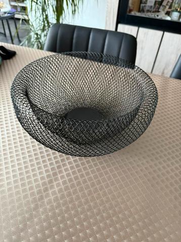 Fruitschaal beschikbaar voor biedingen