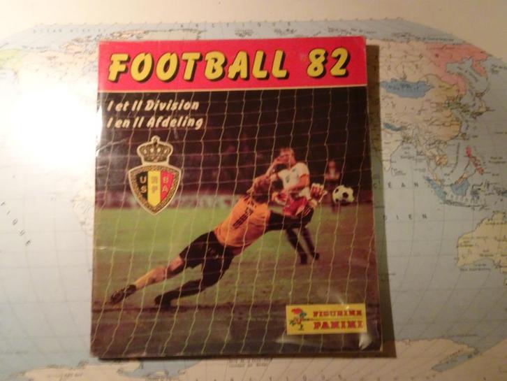 Album PANINI - Soccer 82 - België, Hobby en Vrije tijd, Stickers en Plaatjes, Gebruikt, Meerdere stickers, Ophalen of Verzenden