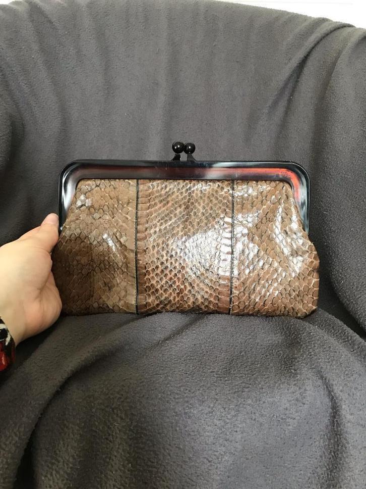 Vintage clutch in slangenleder, Handtassen en Accessoires, Tassen | Damestassen, Zo goed als nieuw, Handtas, Bruin, Ophalen of Verzenden