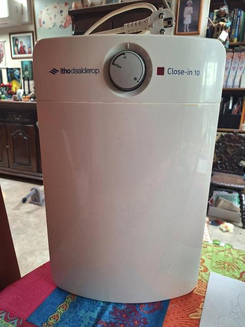 Itho Daalderop  Close -In 10 , 2200W, Doe-het-zelf en Bouw, Chauffageketels en Boilers, Gebruikt, Boiler, Minder dan 20 liter