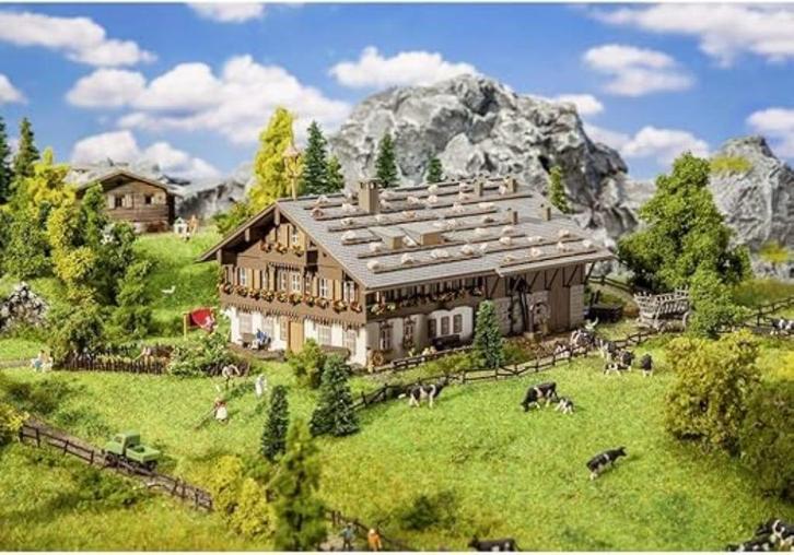 Faller | Modelbouw | grote boerderij | diorama | Nieuw, Hobby en Vrije tijd, Modelbouw | Figuren en Diorama's, Nieuw, Diorama