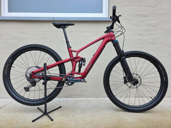 Mtb Fully Trek EX Fuel 9.7 Carbon 29" *09/2024* Als Nieuw !!, Vélos & Vélomoteurs, Vélos | VTT & Mountainbikes, Trek, VTT tout suspendu
