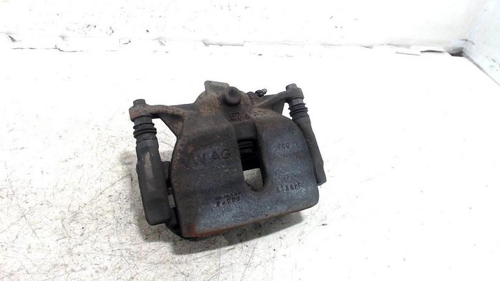 Remklauw links voor Volkswagen Golf, Auto-onderdelen, Remmen en Aandrijving, Volkswagen, Gebruikt, Herkomst onderdeel bekend, 12 maanden garantie