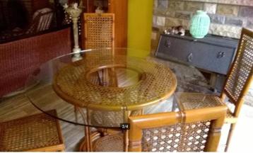 prachtige tafel met 4 rotan stoelen, Huis en Inrichting, Tafels | Eettafels, Ophalen, Zo goed als nieuw, Rond, Glas