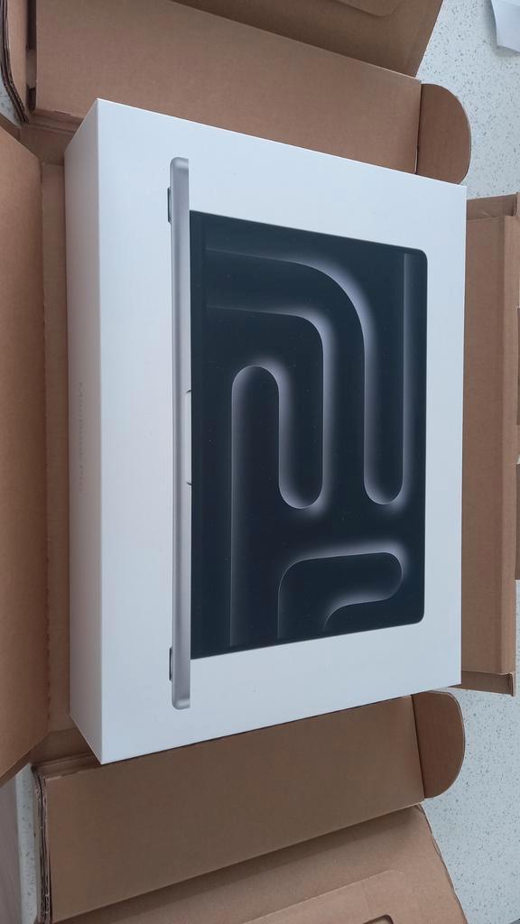 macbook 14 m3 pro 512go neuf dans emballage, Informatique & Logiciels, Apple Macbooks, Neuf, MacBook, Enlèvement ou Envoi