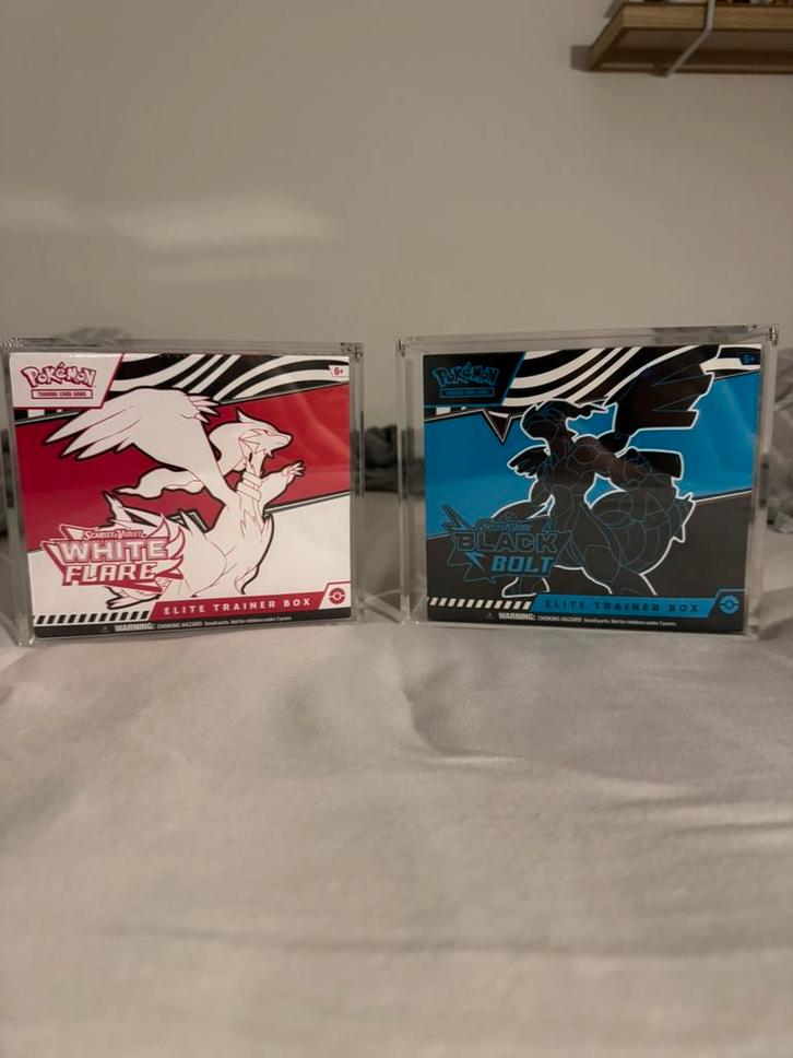 Black Bolt en White Flare etb + acryl, Hobby en Vrije tijd, Verzamelkaartspellen | Overige, Zo goed als nieuw, Ophalen