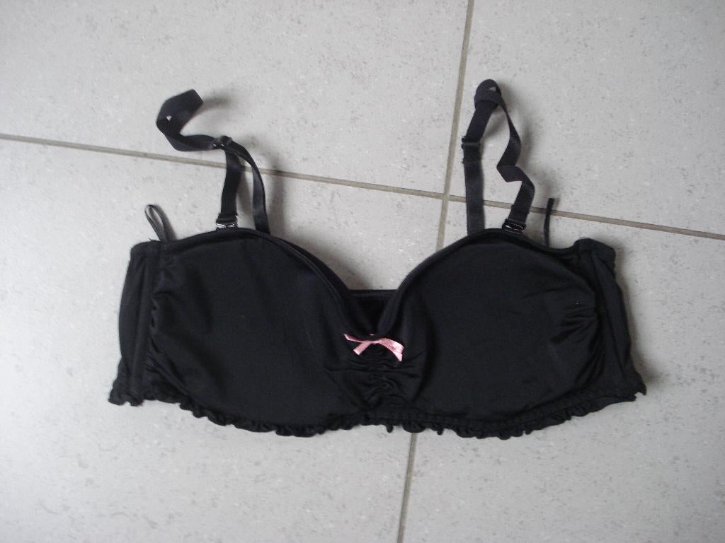 H&M zwarte beha, dames/meisjes. mt 38, H&M, Enlèvement ou Envoi, Noir, Soutien-gorge
