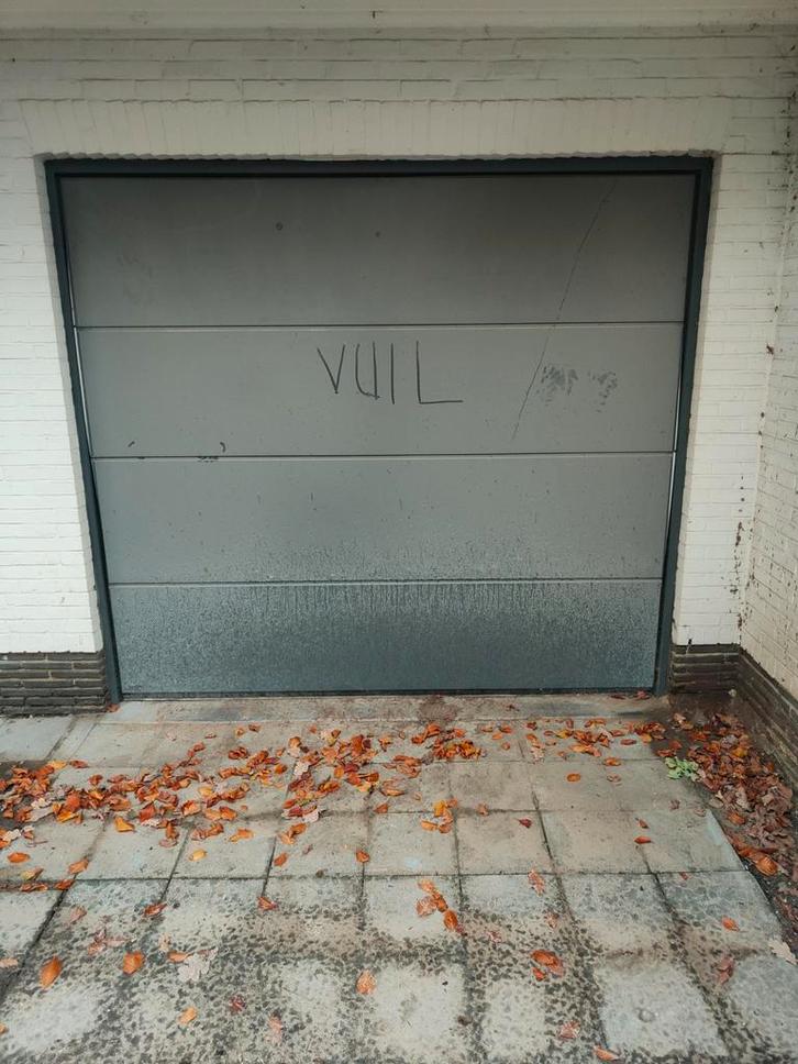 Sectionale poort nieuwstaat, Doe-het-zelf en Bouw, Deuren en Vliegenramen, Nieuw, 215 cm of meer, 120 cm of meer, Kunststof, Ophalen