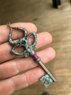 Tomorrowland sleutels, Ophalen, Zo goed als nieuw