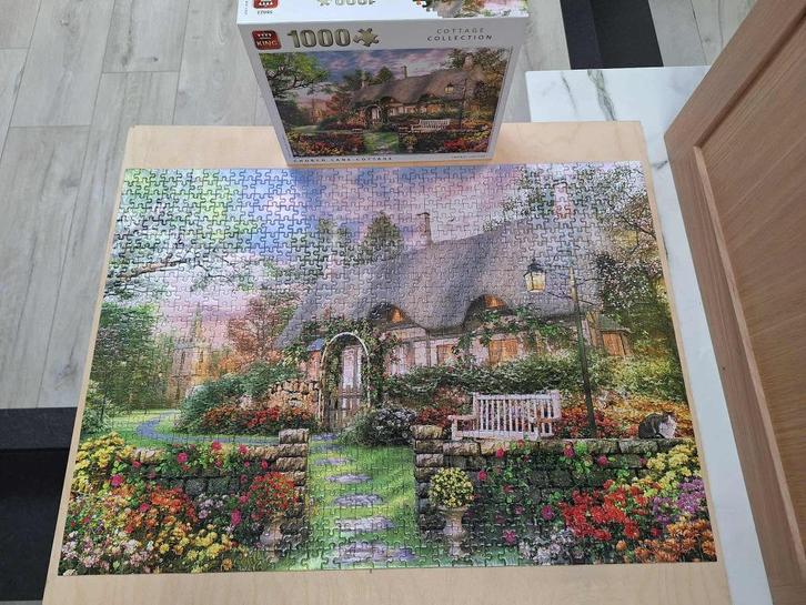 King Puzzel 1000 Stukjes *Church Lane Cottage, Hobby en Vrije tijd, Denksport en Puzzels, Legpuzzel, 500 t/m 1500 stukjes, Ophalen