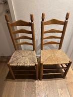 2 rustieke houten stoelen met een gevlochten zitting, Huis en Inrichting, Stoelen, Riet of Rotan, Gebruikt, Twee, Bruin