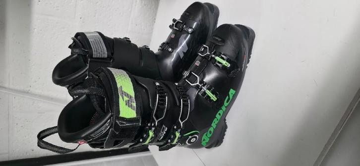 Nordica Pro Machine 120 skischoenen – maat 28 / 28,5(325 mm), Sport en Fitness, Skiën en Langlaufen, Zo goed als nieuw, Schoenen