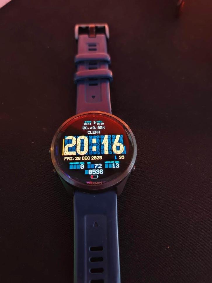 Garmin Forerunner 965, Bijoux, Sacs & Beauté, Montres de sport, Utilisé, Noir, Distance, Bandage calorique, État, GPS, Battement de coeur