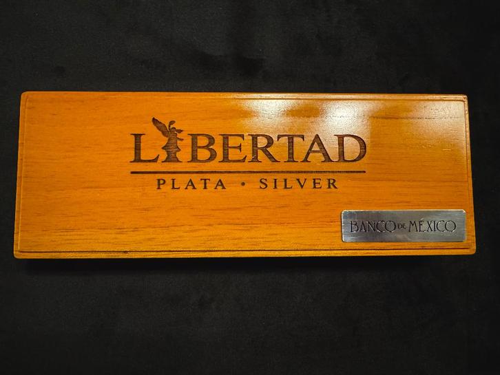 Coffret houten doos voor 5 zilveren Libertad munten, Postzegels en Munten, Edelmetalen en Baren, Zilver, Ophalen of Verzenden